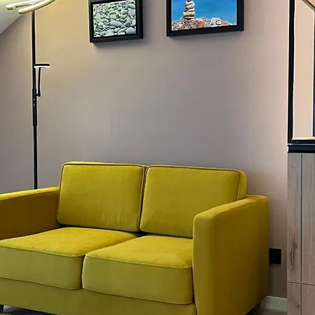 Atrium Krueger מלון