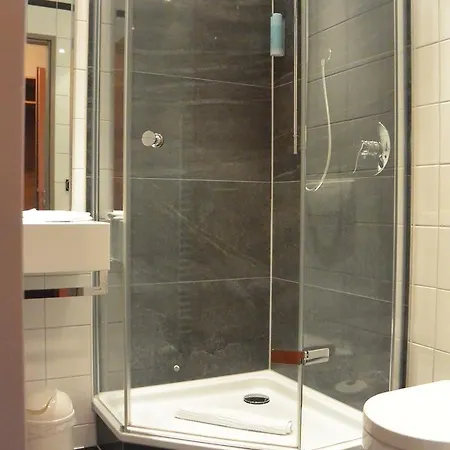 Atrium Krueger מלון