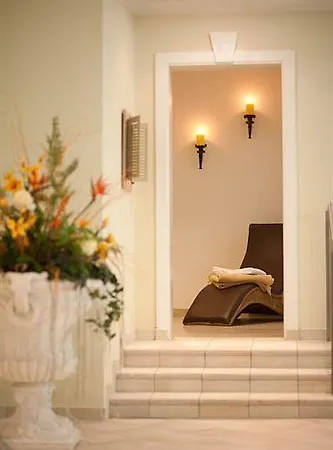 Hotel Atrium Krüger 3*